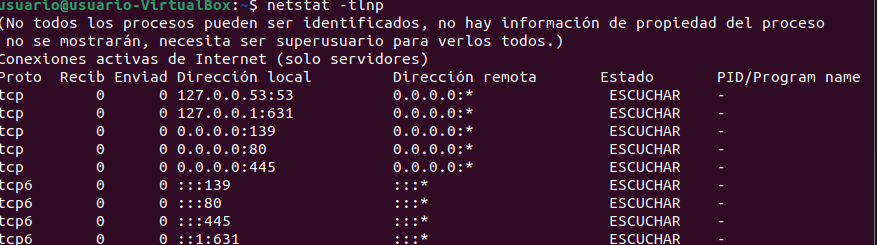 Salida del comando netstat -tlnp mostrando puertos en escucha